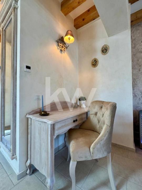 Casă premium lângă Coresi | 160 mp, curte, finisaje deosebite