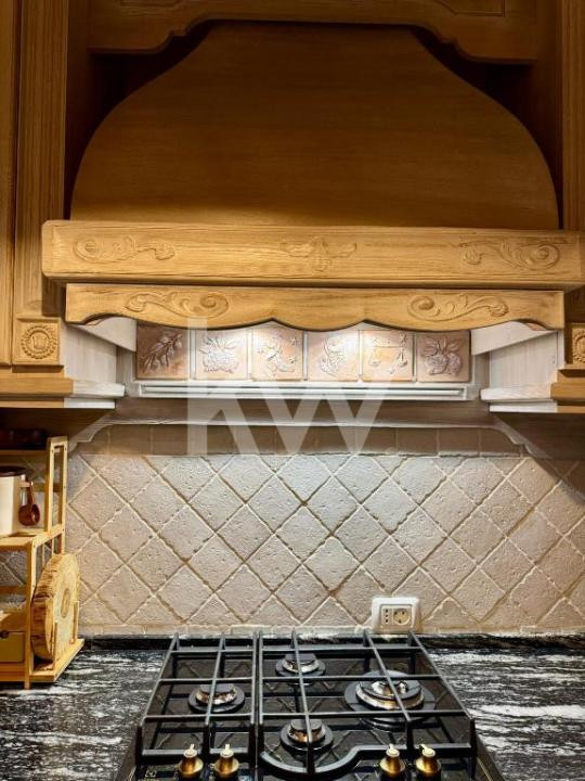 Casă premium lângă Coresi | 160 mp, curte, finisaje deosebite