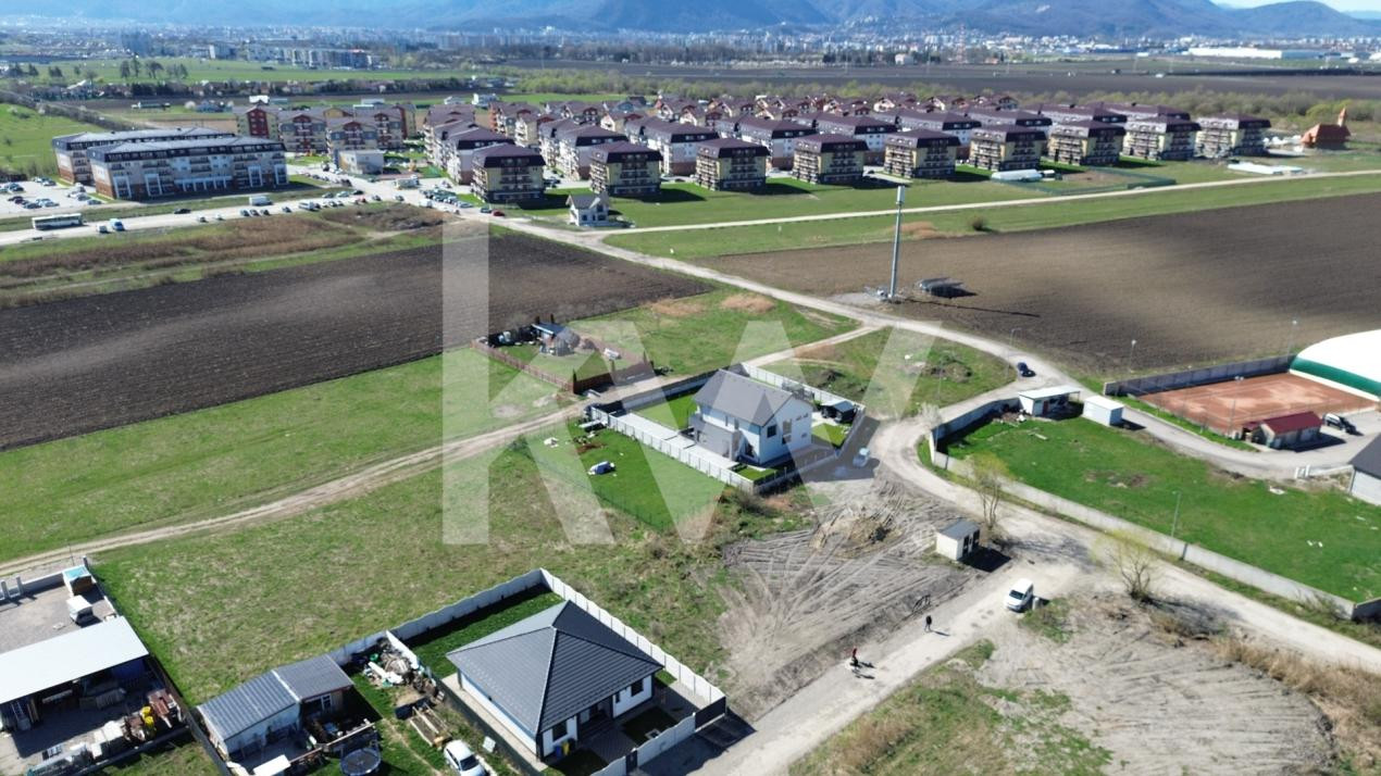 Teren intravilan construibil, utilități complete Str. Cetății - Comision 0