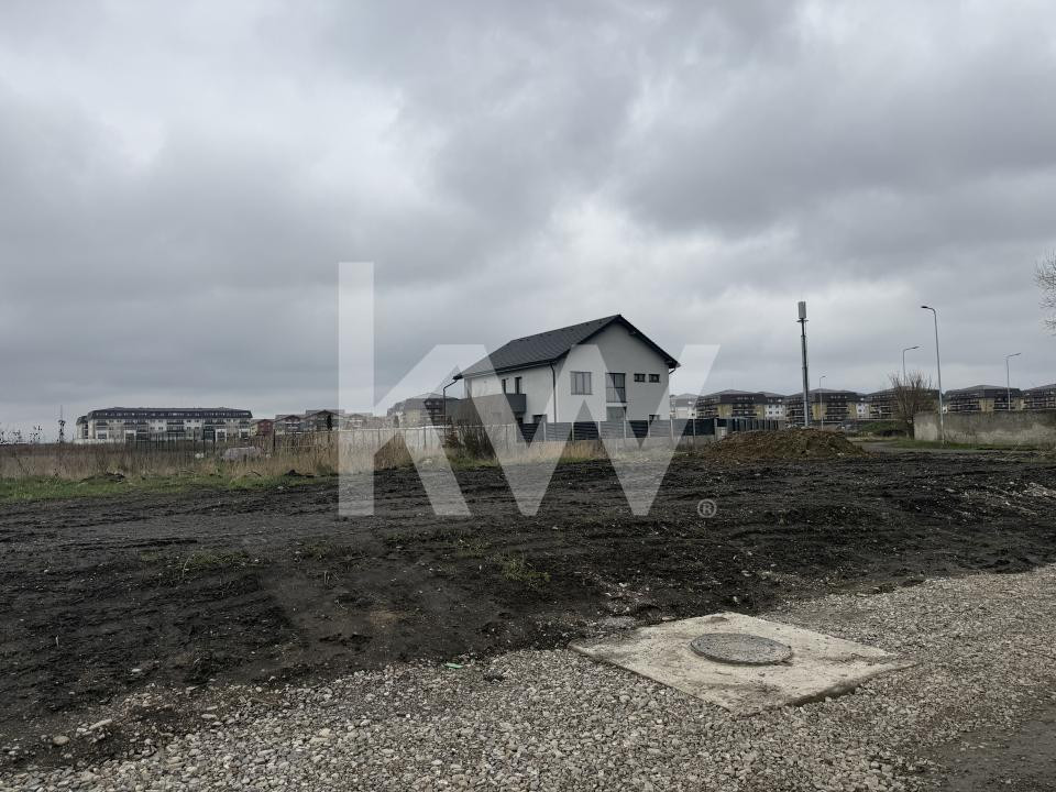 Teren intravilan construibil, utilități complete Str. Cetății - Comision 0