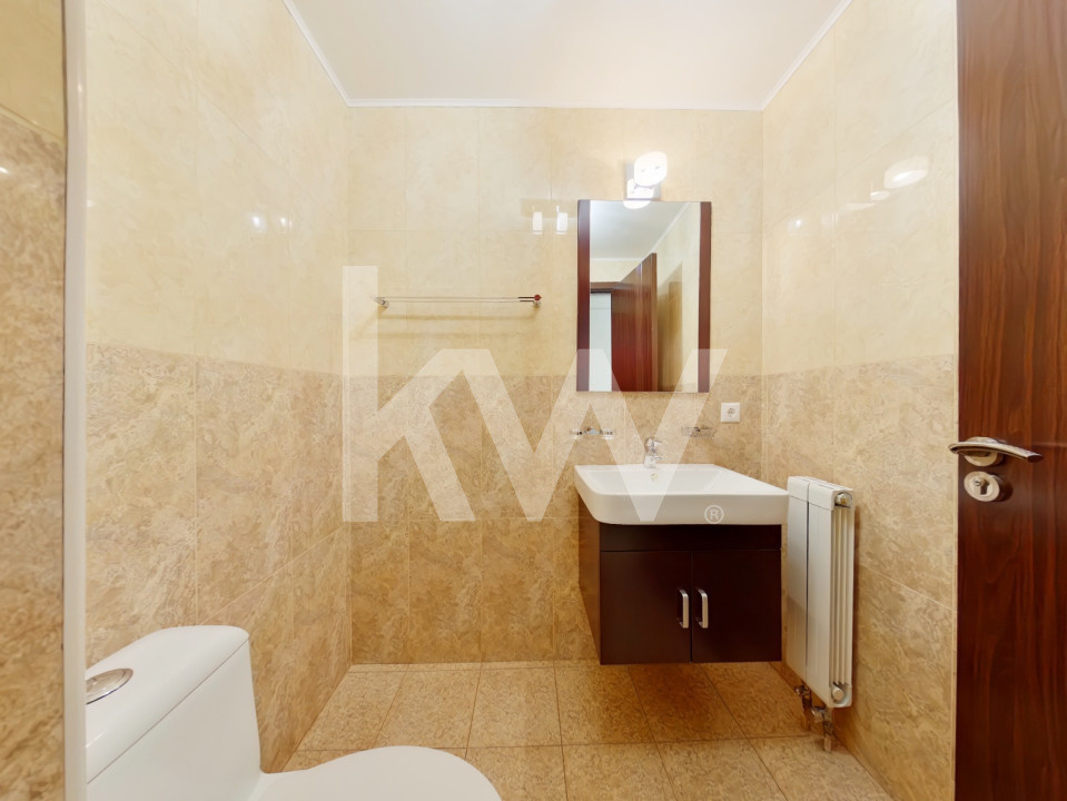 Închiriere apartament 4 camere cu design modern, Zona Blumana