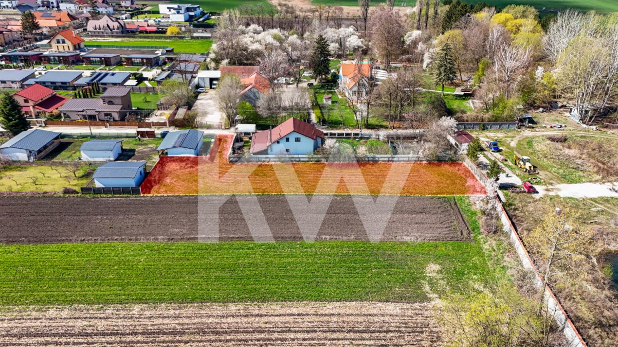 Teren pentru construcții în Stupini, cu potențial imens
