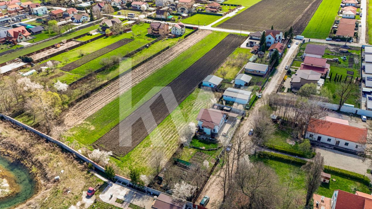 Teren pentru construcții în Stupini, cu potențial imens
