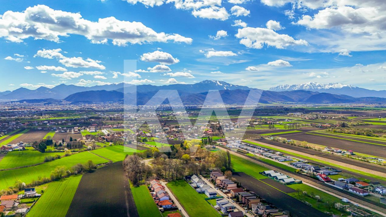 Teren pentru construcții în Stupini, cu potențial imens