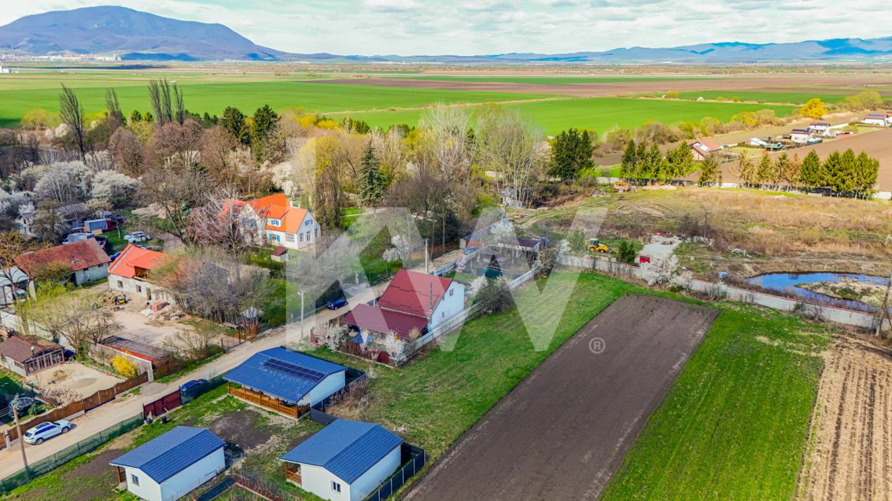 Teren pentru construcții în Stupini, cu potențial imens