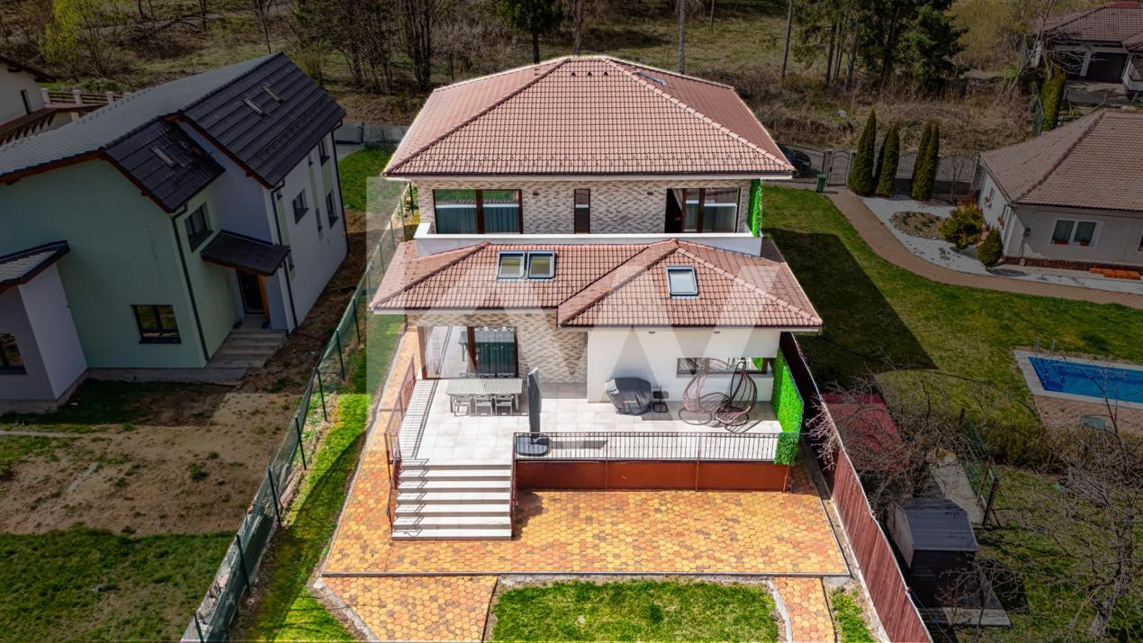 Vilă individuală mediteraneană - dotări premium - 5 camere - Brasov 
