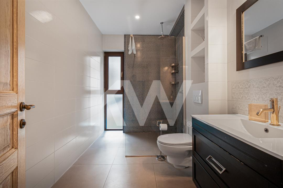 Vilă individuală mediteraneană - dotări premium - 5 camere - Brasov 