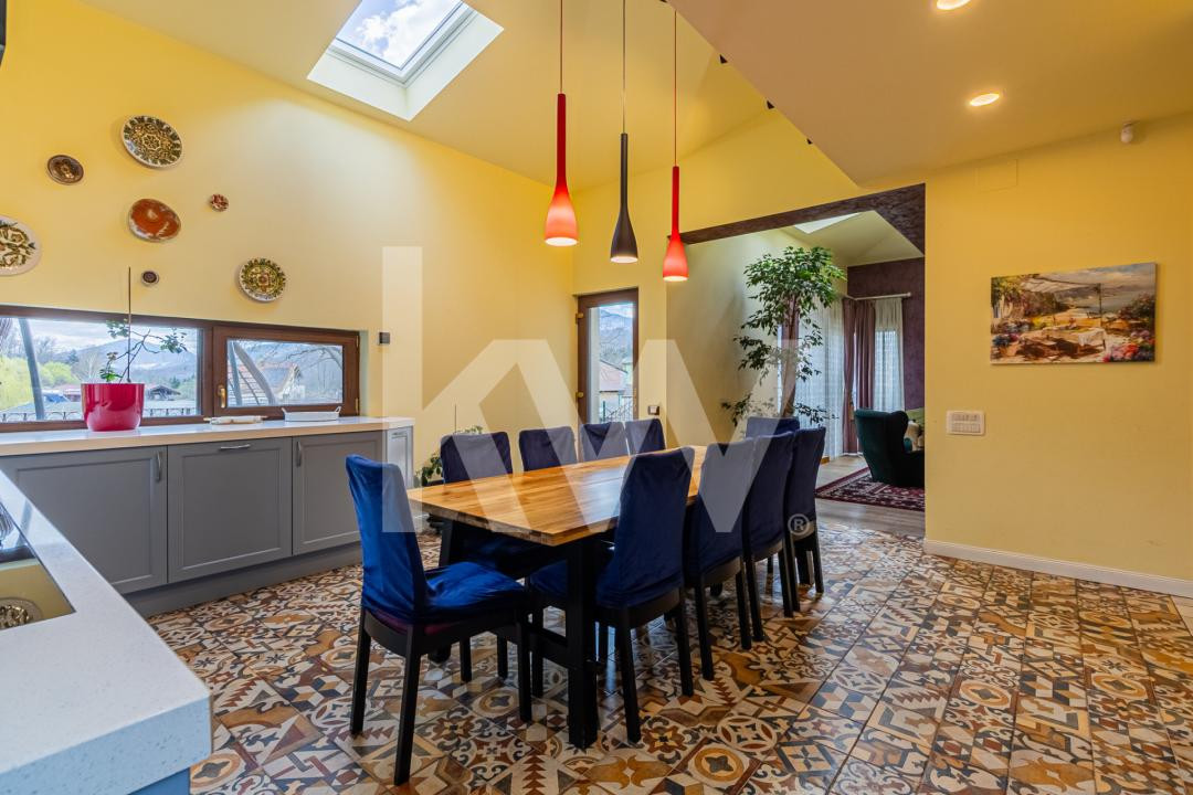 Vilă individuală mediteraneană - dotări premium - 5 camere - Brasov 