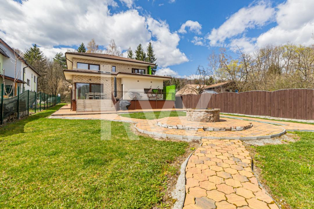 Vilă individuală mediteraneană - dotări premium - 5 camere - Brasov 