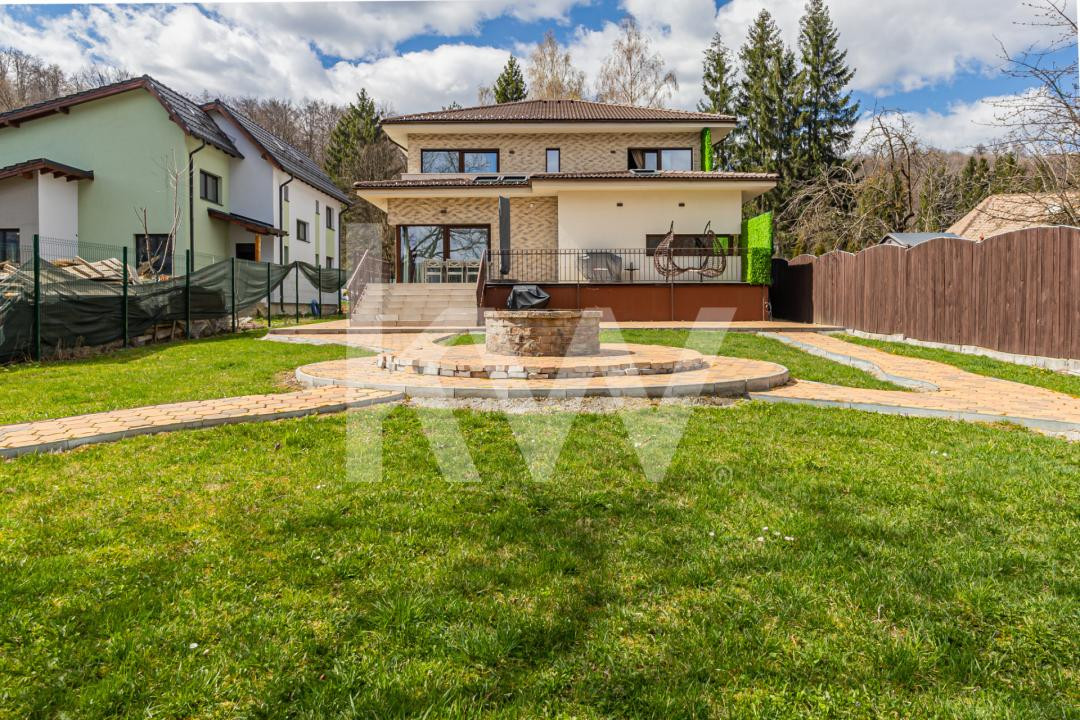 Vilă individuală mediteraneană - dotări premium - 5 camere - Brasov 