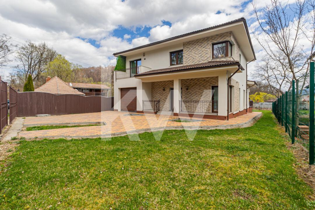 Vilă individuală mediteraneană - dotări premium - 5 camere - Brasov 