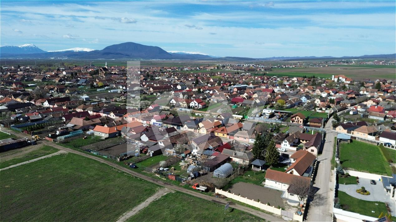 Teren de 475 mp în Hălchiu - utilități - Comision 0%