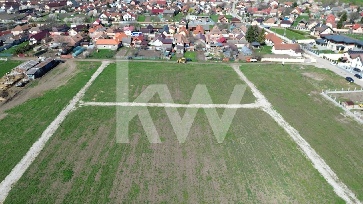 Teren de 627 mp în Hălchiu - utilități - Comision 0%