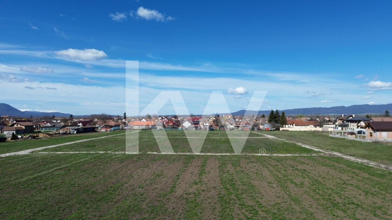 Teren de 627 mp în Hălchiu - utilități - Comision 0%