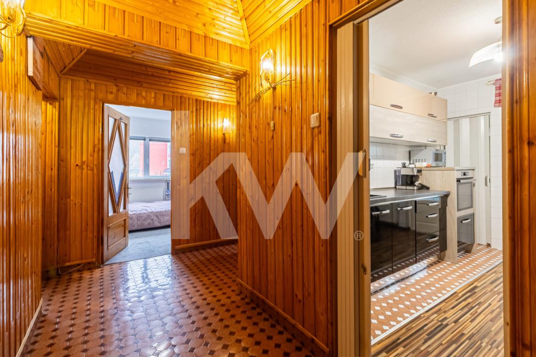 Apartament 4 camere de vânzare | Răcădău, Brașov | Etaj 2 | Decomandat | Parcare