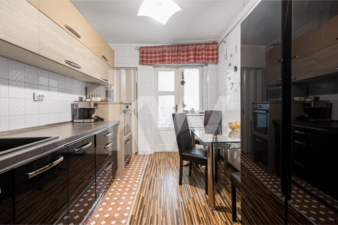 Apartament 4 camere de vânzare | Răcădău, Brașov | Etaj 2 | Decomandat | Parcare