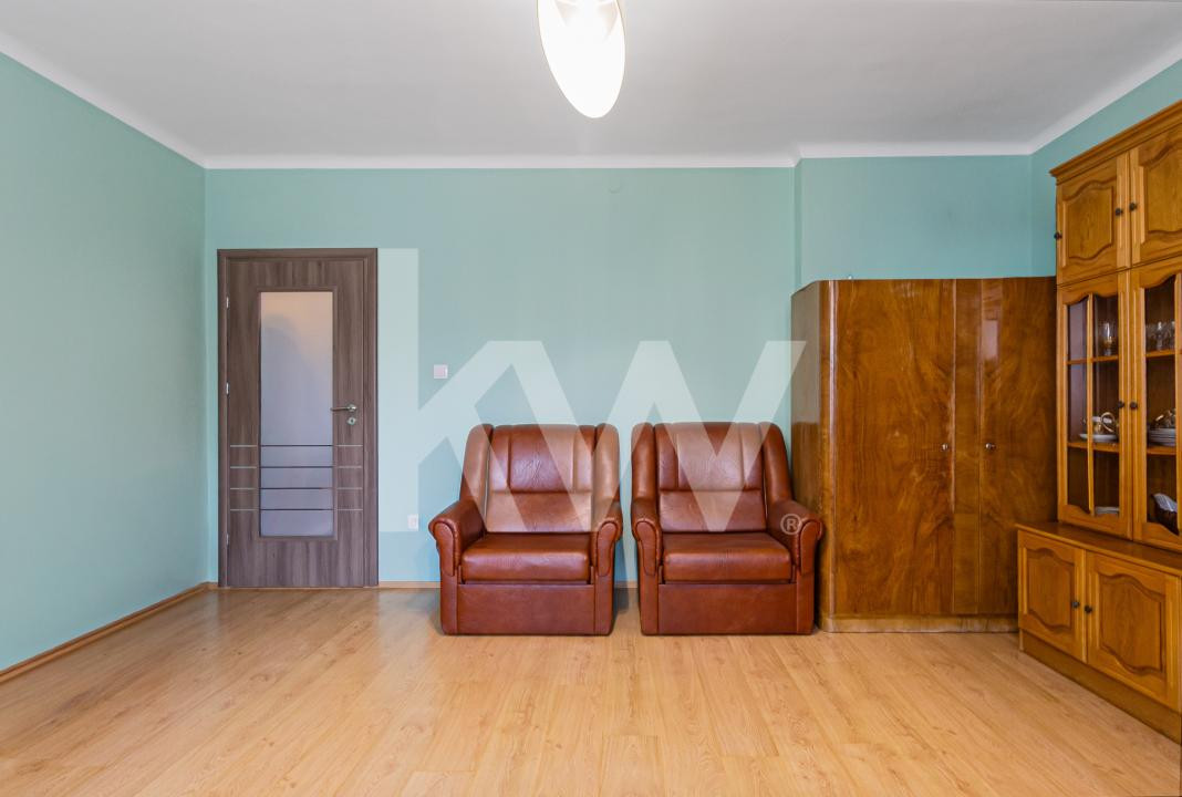 Garsonieră spatioasa - 48mp utili - Pietonala Racadau - parcare+gradina