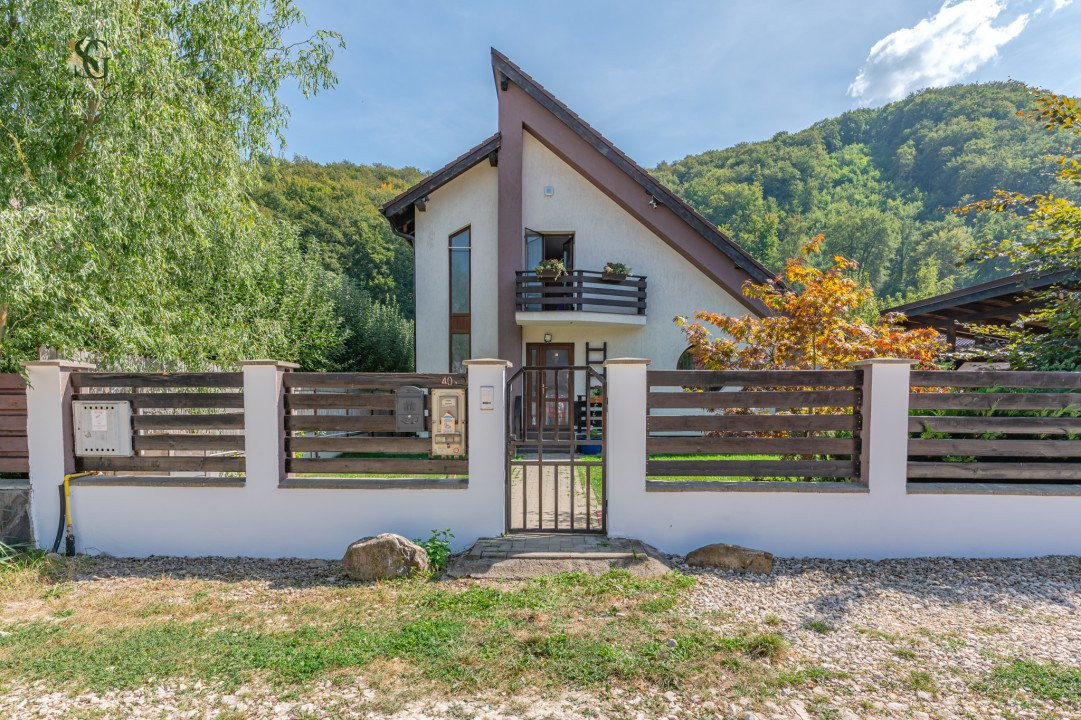 Casă de vânzare cu 4 camere, într-o oază de liniște, Bunloc., Brasov