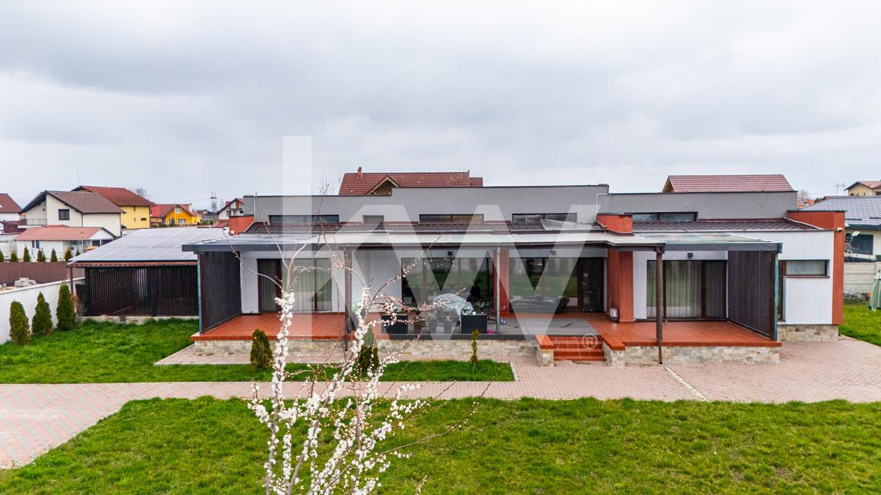 Închiriere casa modernă cu 3 camere, teren 1450 mp - zona Stupini, Brasov