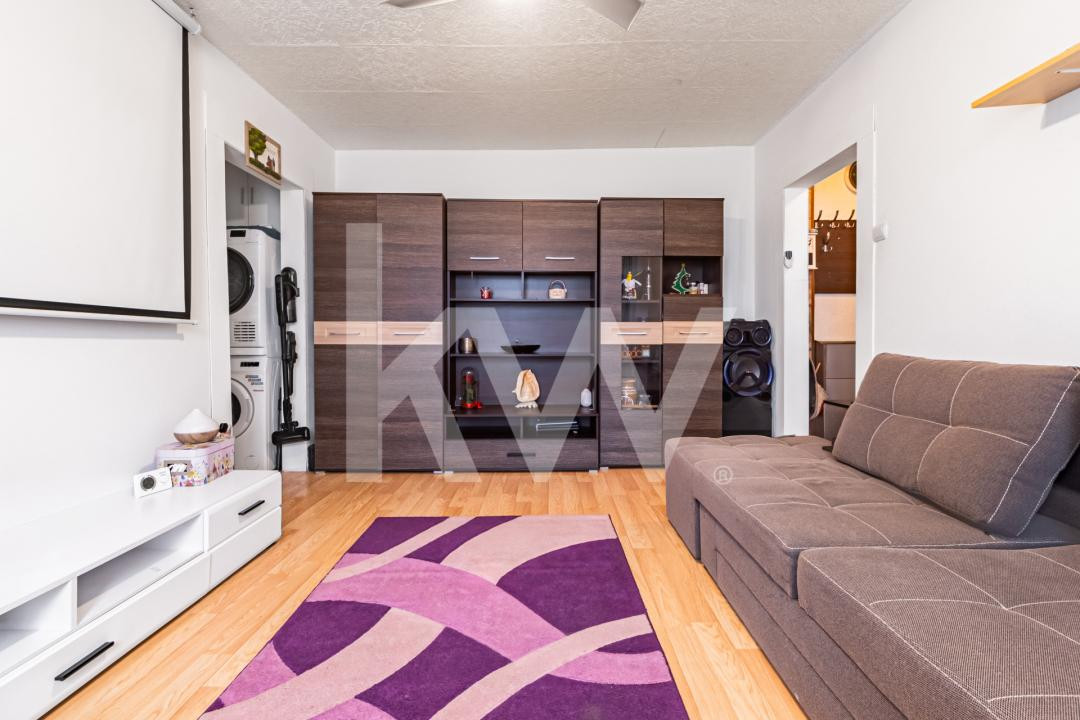 Vânzare apartament cu 2 camere, semidecomandat, zona Florilor