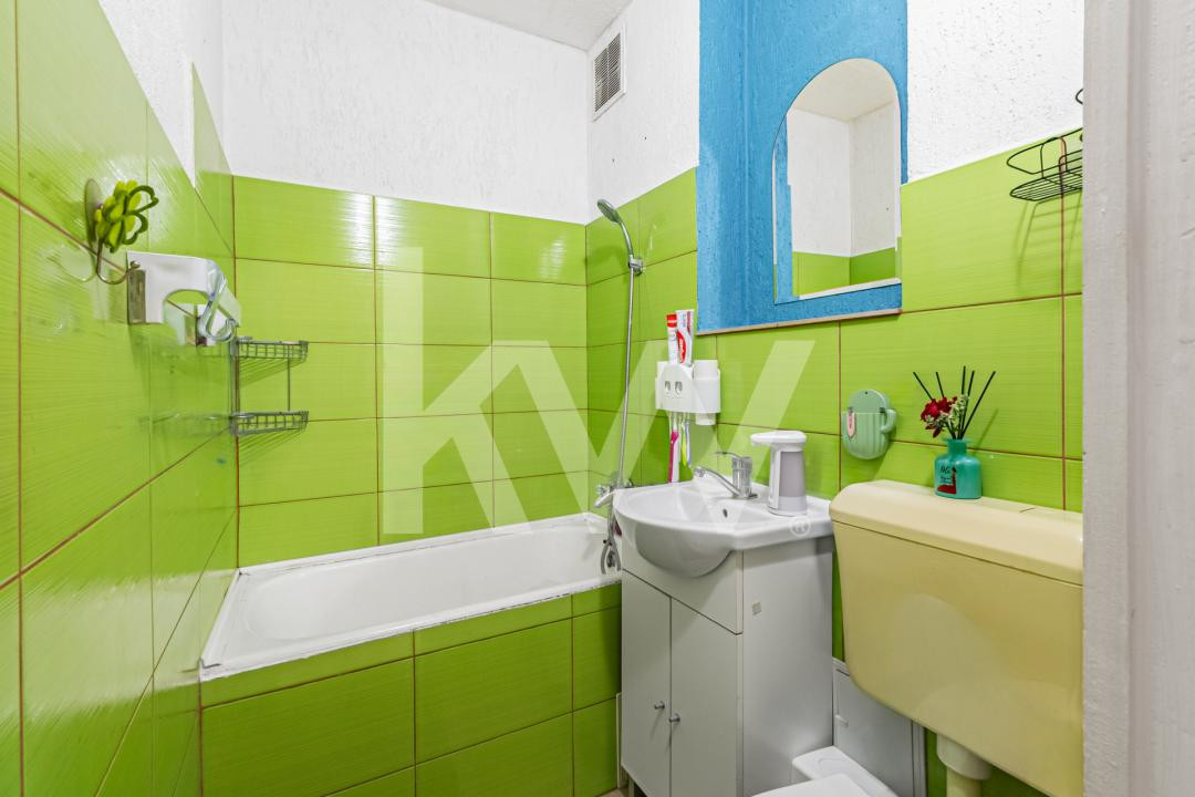 Vânzare apartament cu 2 camere, semidecomandat, zona Florilor