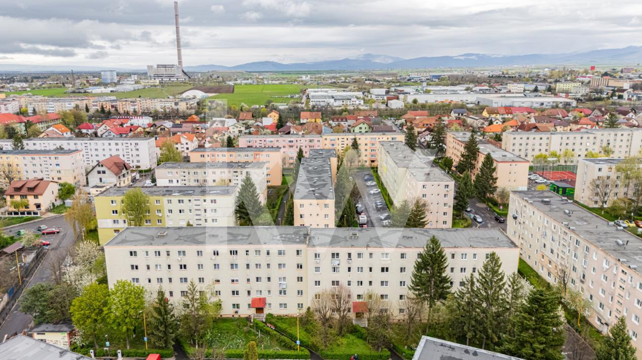 Vânzare apartament cu 2 camere, semidecomandat, zona Florilor