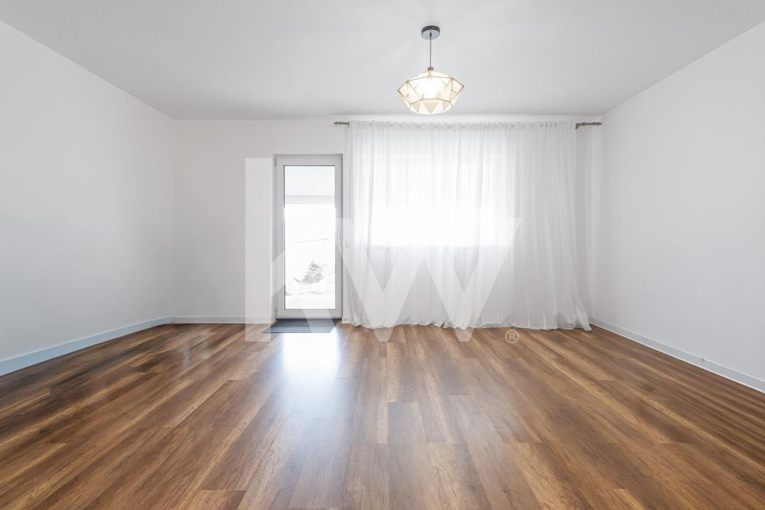 Vânzare casă 4 camere, 2 băi, Cartier Izvor