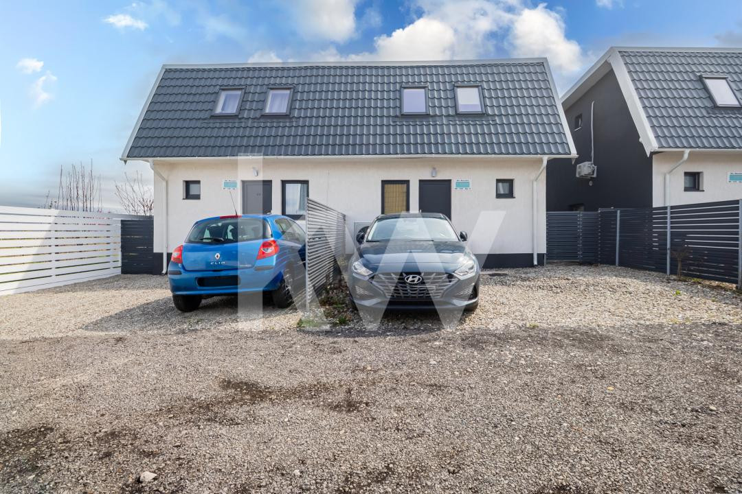 Vânzare casă 4 camere, 2 băi, Cartier Izvor