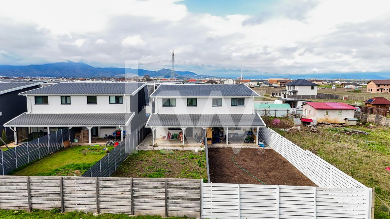 Vânzare casă 4 camere, 2 băi, Cartier Izvor