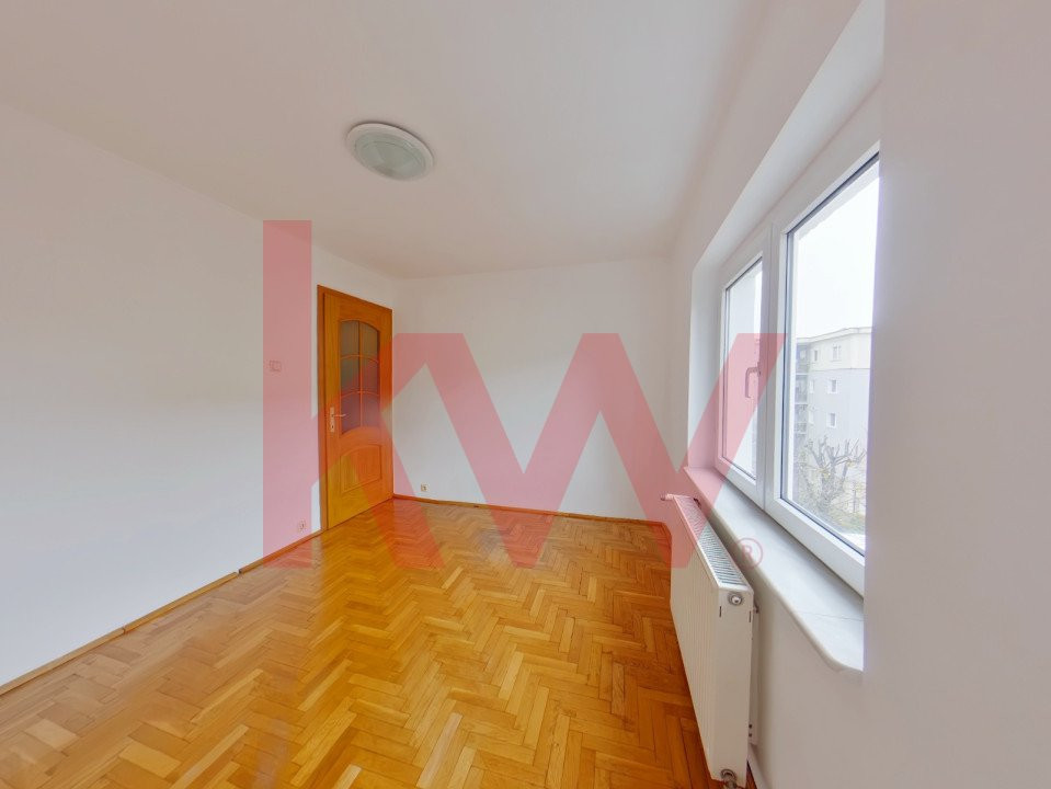 Apartament 4 camere, decomandat, Centrul Civic - Brasov