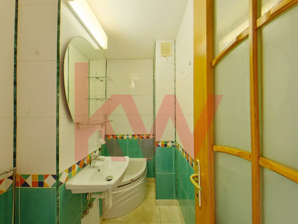 Apartament 4 camere, decomandat, Centrul Civic - Brasov