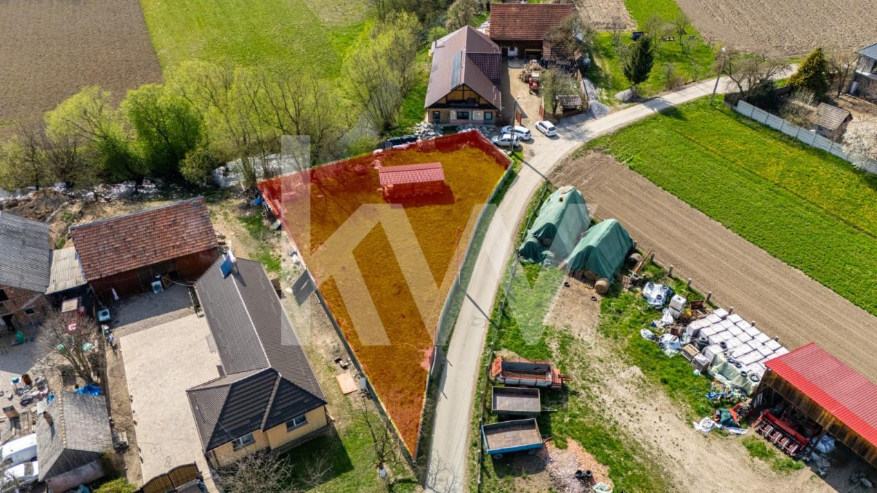 Teren intravilan - Lunca Calnicului