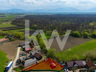 Teren intravilan - Lunca Calnicului