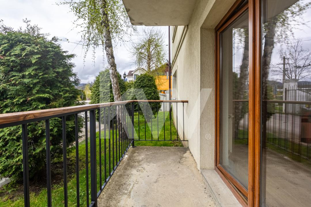 Vânzare apartament cu 3 camere, 80 mp - Cartierul Toamnei, Râșnov