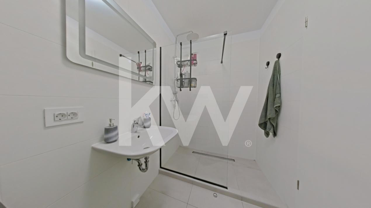 Apartament 2 camere tip studio – Kasper Coresi Mall Brașov + Parcare + Boxă 