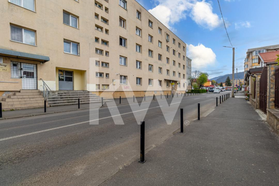 Camera de cămin tip garsoniera lângă Piață Tractorul 