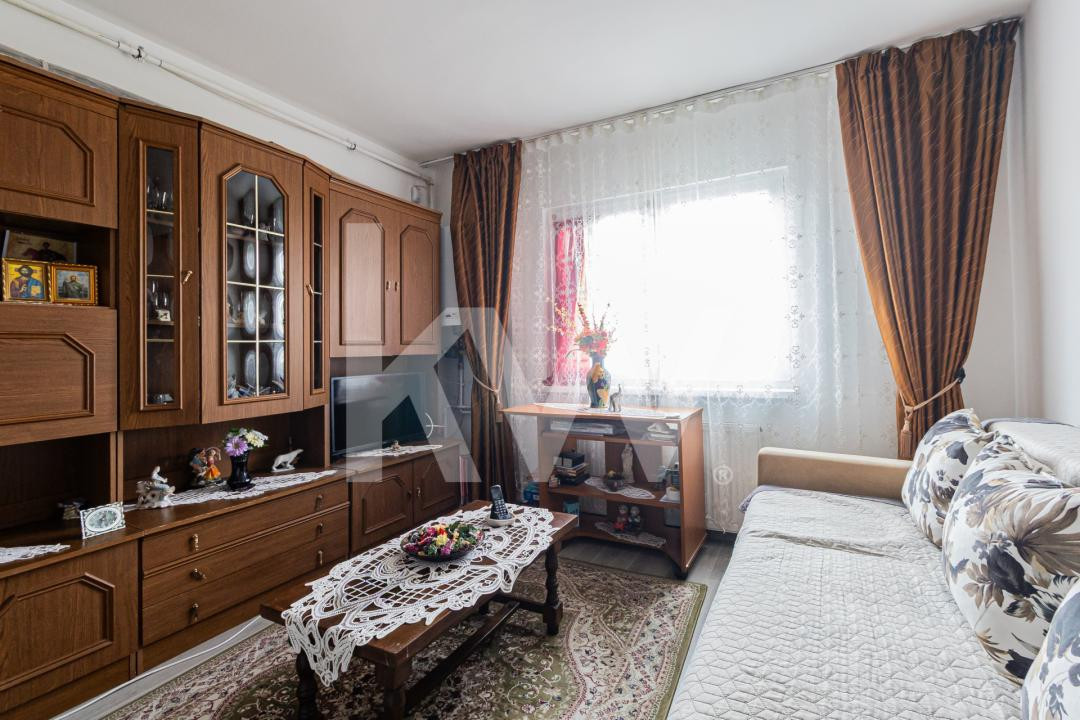 Camera de cămin tip garsoniera lângă Piață Tractorul 