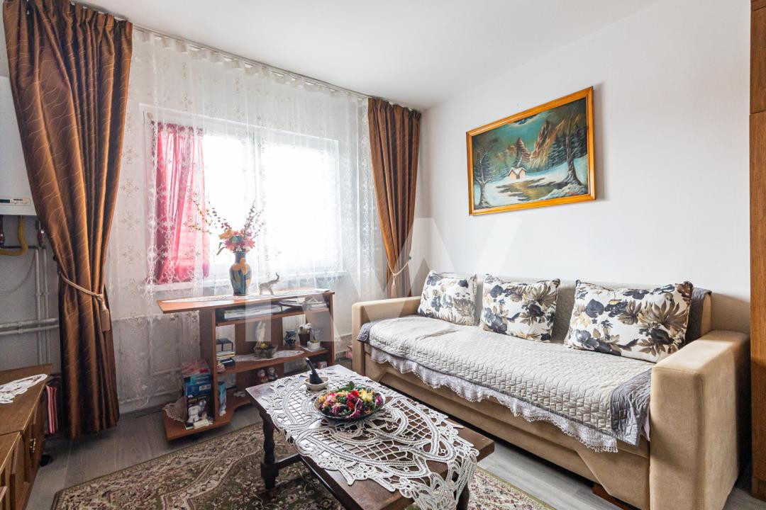 Camera de cămin tip garsoniera lângă Piață Tractorul 