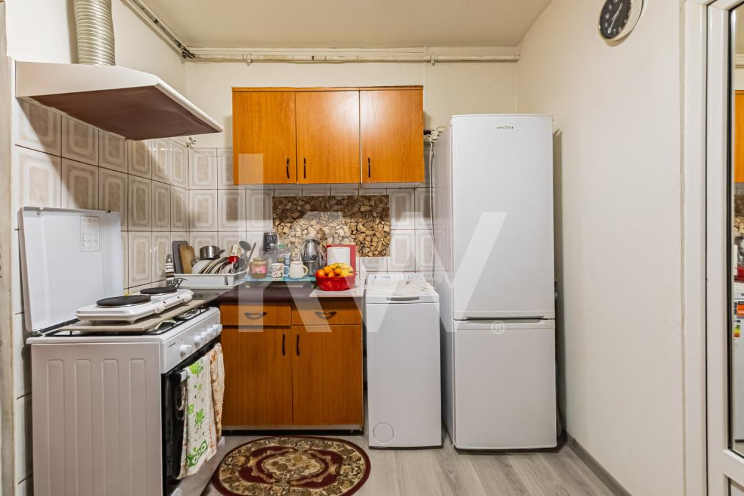 Camera de cămin tip garsoniera lângă Piață Tractorul 