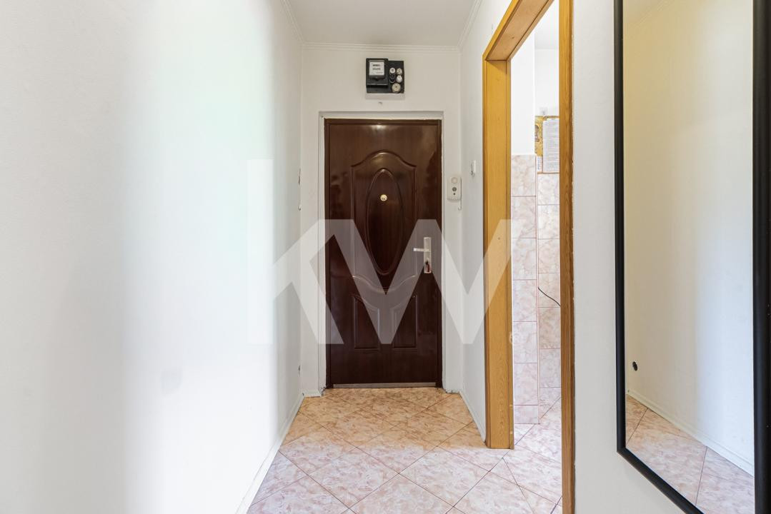 Apartament cu doua camere mobilat-utilat,  cu priveliste catre munte