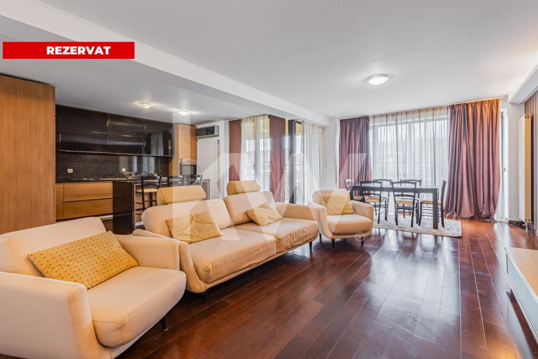 REZERVAT - Închiriere apartament 4 camere, acces la parcare cu barieră