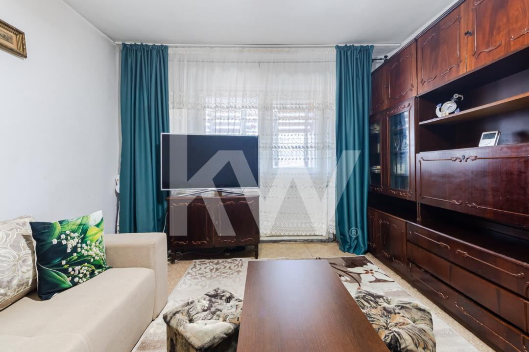 Vânzare apartament cu 3 camere, decomandat, mobilat și utilat - Zona Florilor