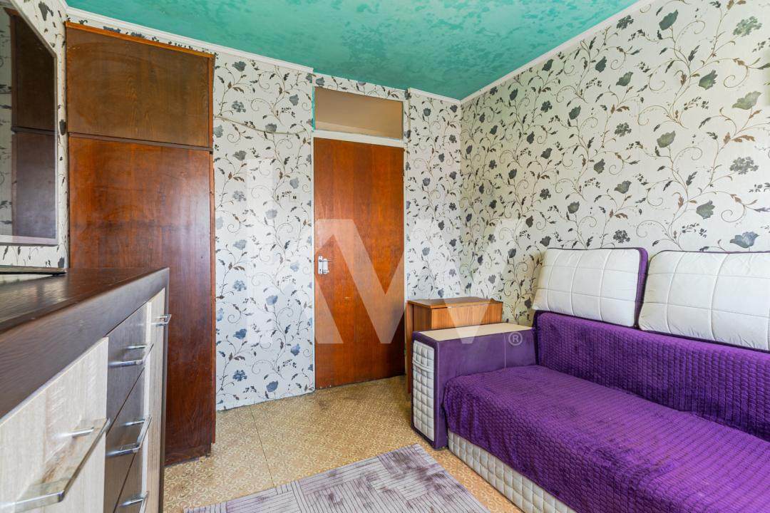 Vânzare apartament cu 3 camere, decomandat, mobilat și utilat - Zona Florilor