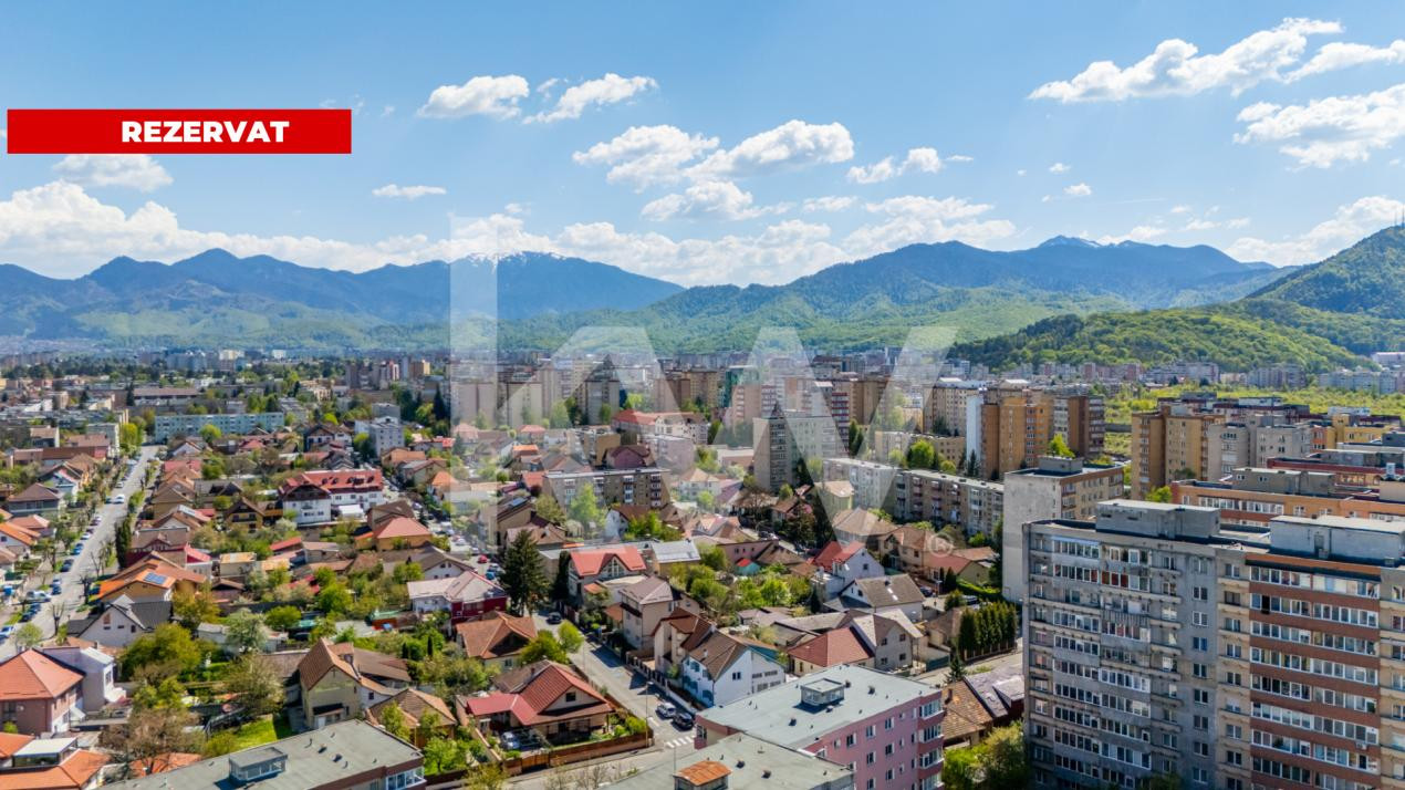 REZERVAT - Vânzare apartament cu 3 camere, decomandat, mobilat și utilat 