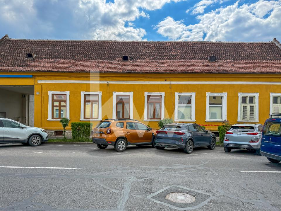 Locuinta cu farmec în inima Brasovului - Strada De Mijloc 97