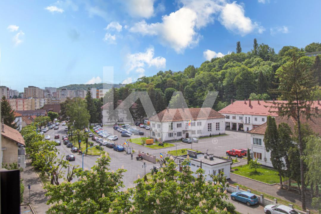 De vanzare garsoniera str. Mihai Viteazu-colina universitatii!