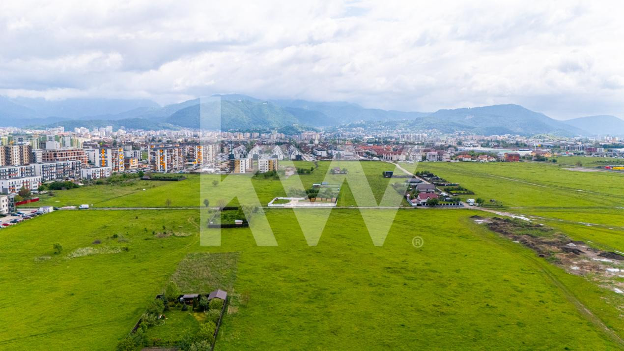 Teren intravilan cons. bloc-  740 mp | Regim P+2E–3E | Tractorul – Brașov