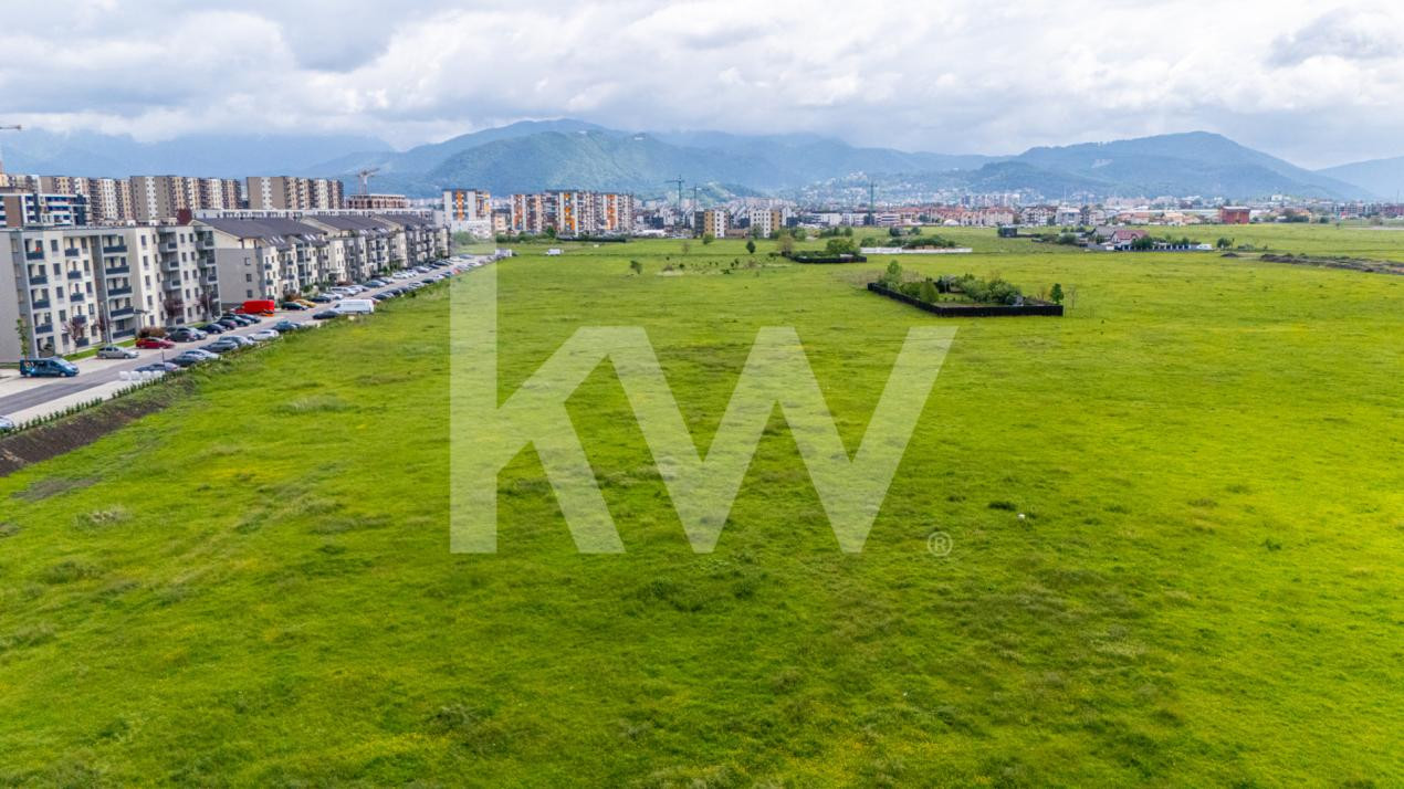 Teren intravilan cons. bloc-  740 mp | Regim P+2E–3E | Tractorul – Brașov