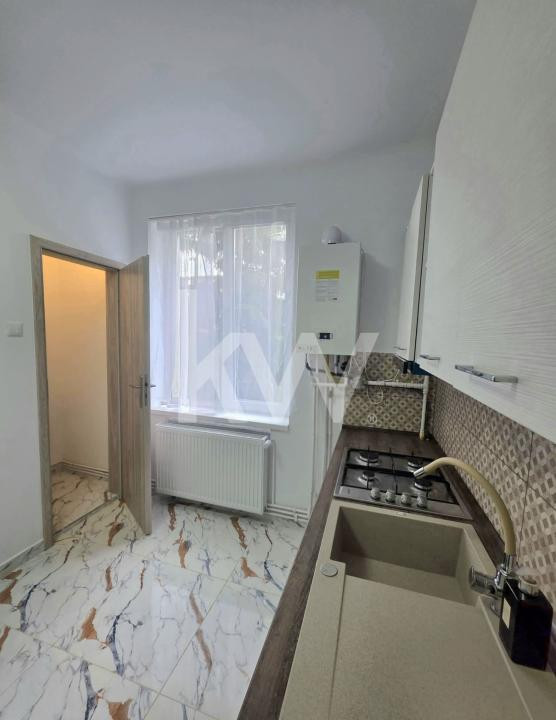 Apartament 2,5 camere decomandat + 2 locuri de parcare 