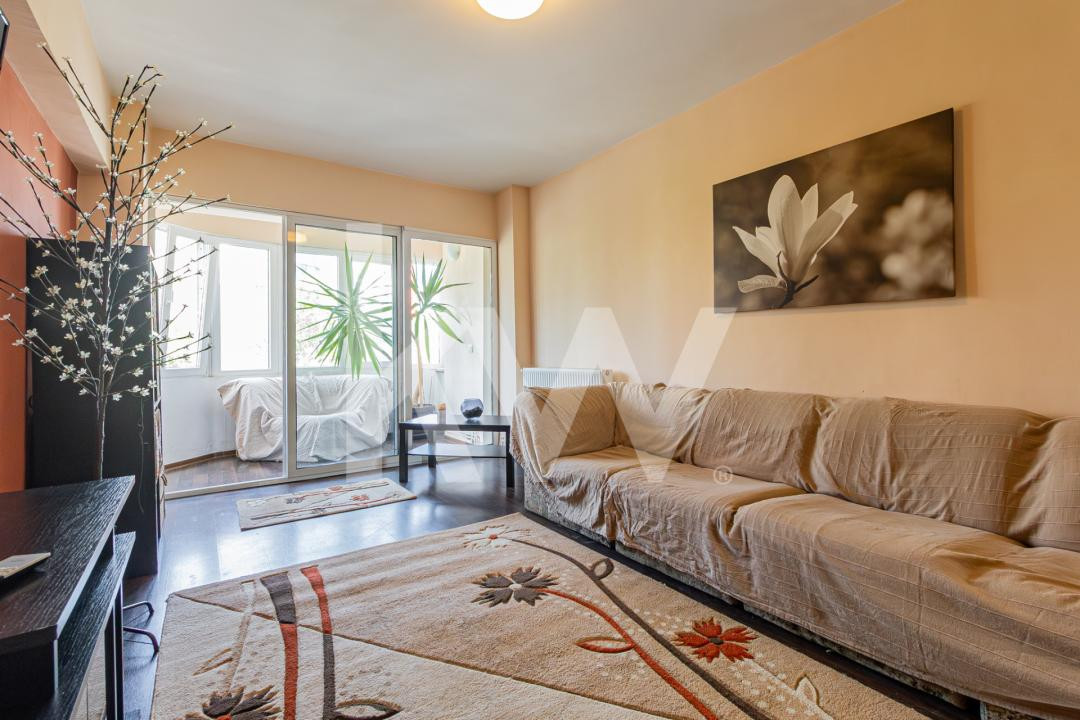 Inchiriere apartament 3 camere, mobilat și utilat - zona Centrul Civic